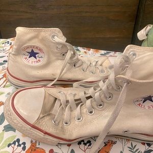 Classic White Converse All Star